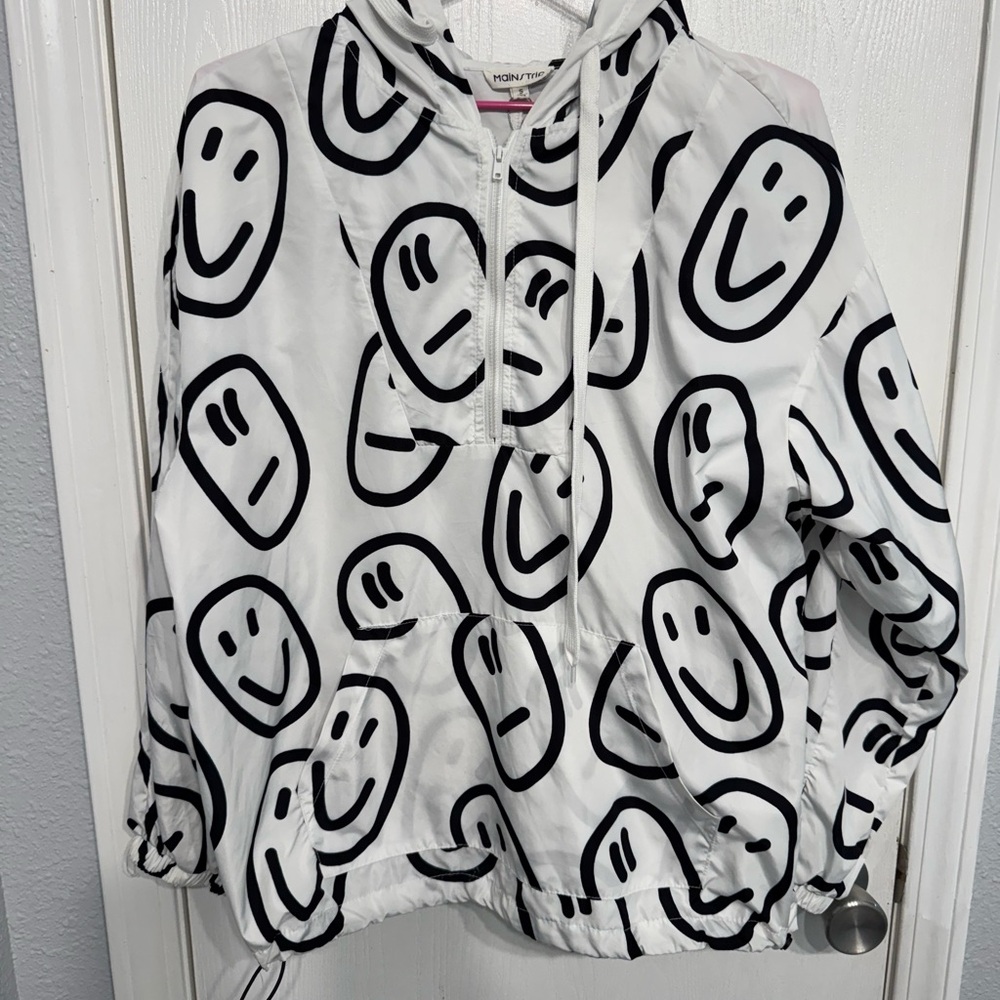 Gender neutral, fun style windbreaker with hood